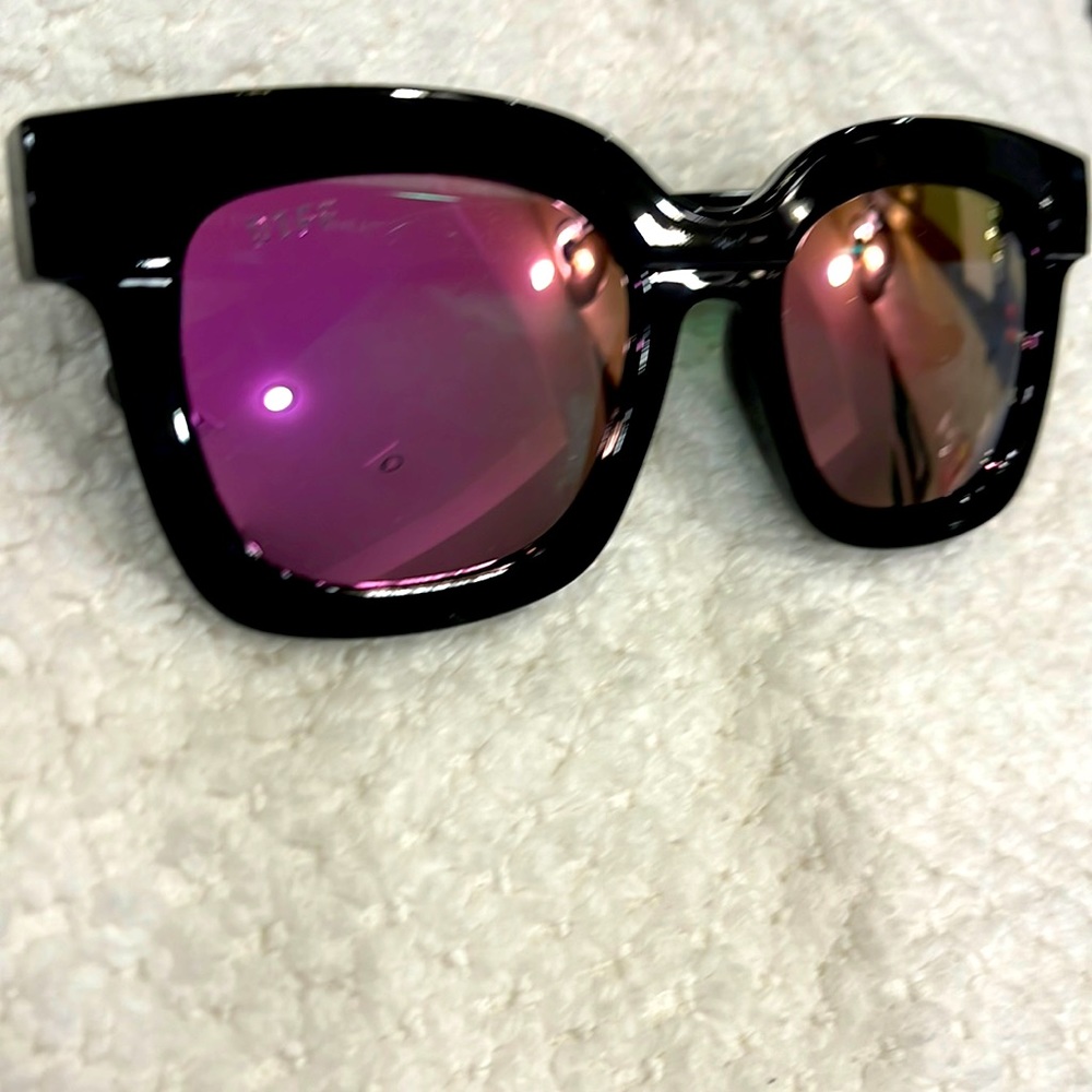 DIFF Eyewear sunglasses NWOT